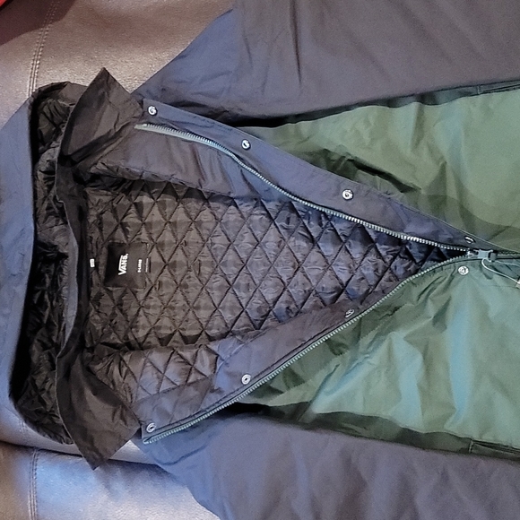 NWT Vans Torrey thermal jacket winter jacket - Picture 2 of 6